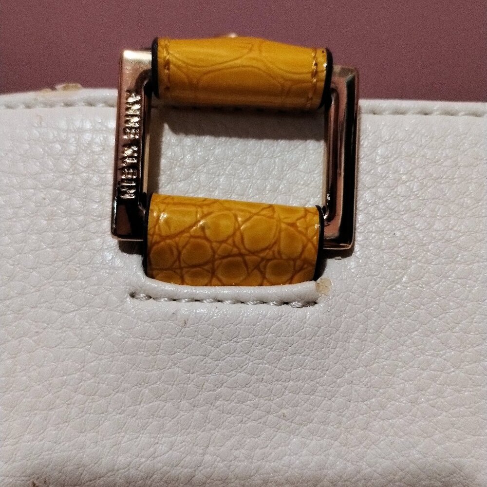 Anne Klein Yellow and White Bag - Picture 6 of 14